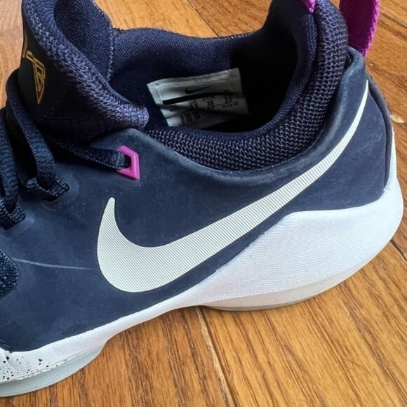 Nike PG 1 Paul George The Bait Basketball Sneakers, Youth Big Boys Size 4 - Picture 9 of 16